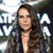 Kate del Castillo modela a sus 53 años