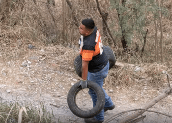 Retiran más de 200 llantas del Río Santa Catarina