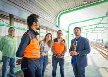 Supervisan trabajos en línea 1 del metro