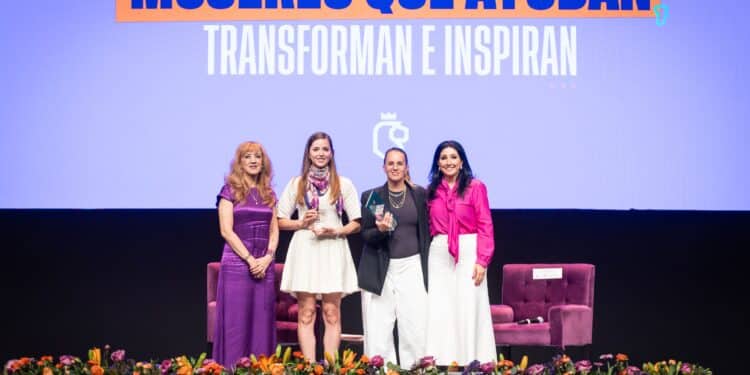 Destaca Mariana la importancia de mujeres líderes