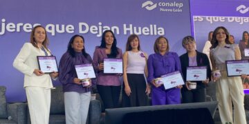 Inspiran mujeres líderes a estudiantes del Conalep 
