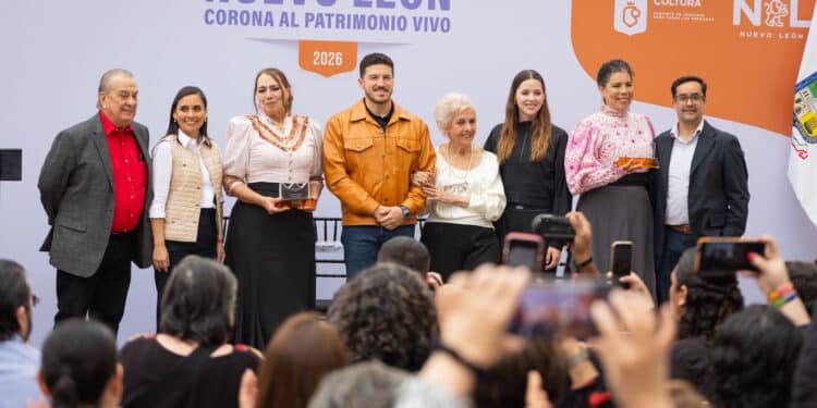 Reconoce Samuel a mujeres de la música regional norestense