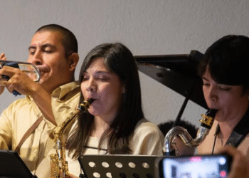 Renuevan “Los destos” la música mexicana en casa de la cultura