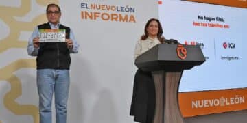 Lanzan placas y licencias mundialistas