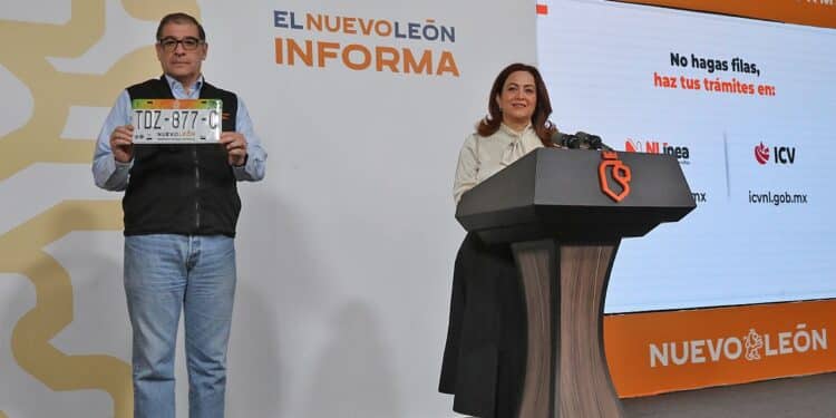 Lanzan placas y licencias mundialistas