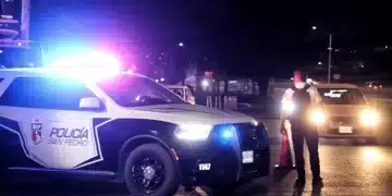 Detienen por presunto cohecho a siete policías de San Pedro