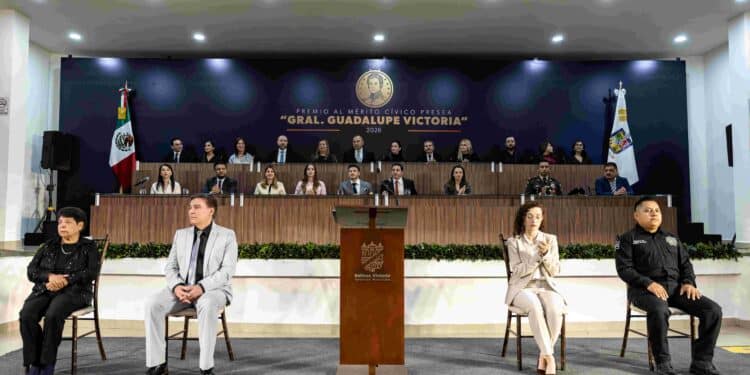 Reconocen a Salinenses distinguidos