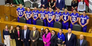 Reconoce Congreso a Auténticos Tigres de la UANL
