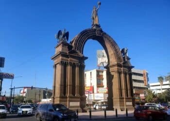 Destaca Melissa Segura valor histórico y urbano del Arco de la Independencia