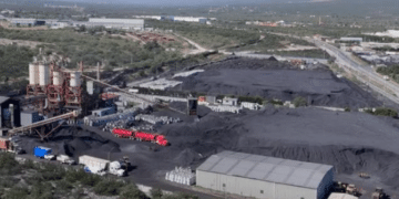 Empresa de El Carmen reubicará su manejo de coque de petróleo
