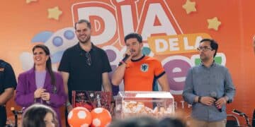 Celebran día de la niñez