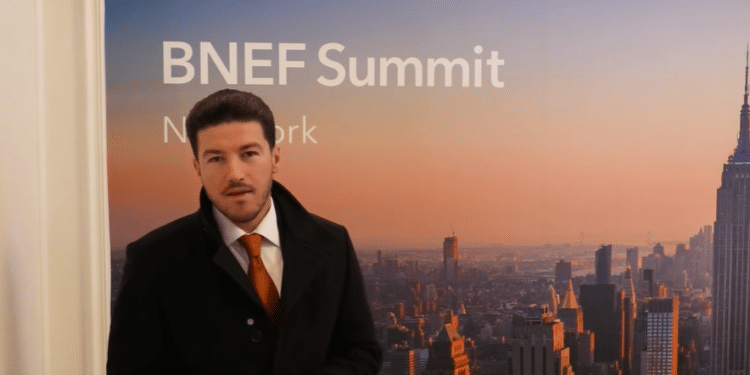 Promueve Samuel inversión y suficiencia energética