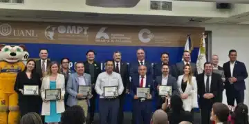 Reconocen a promotores turísticos