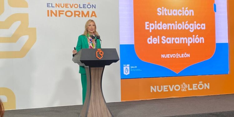 Supera NL meta de vacunación contra sarampión
