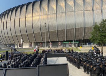 Presentan nueva unidad de control de multitudes 