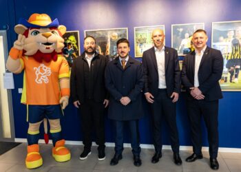 Se reúne gobernador Samuel García con Asociación Sueca de Futbol