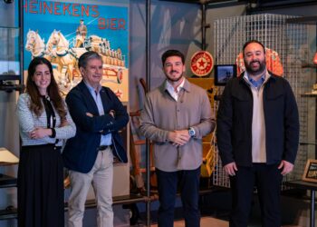 Sostiene Samuel reunión con Selección Neerlandesa; anuncia plan de expansión de Heineken México por 400 MDE