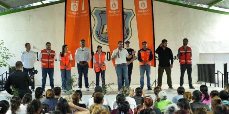 Llevan programas sociales y trámites gratuitos a Guadalupe