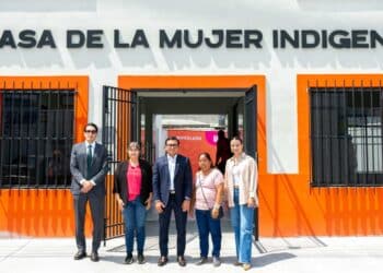 Supervisan avances de la casa de la mujer Indígena