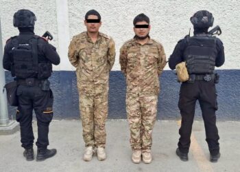 Detienen a cuatro con armas y droga en Salinas Victoria
