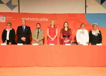 Reconocen a personal de enfermería