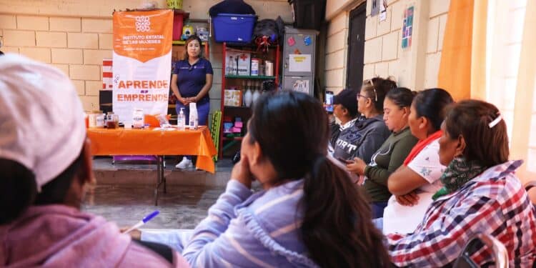 IEM capacita a mujeres de Nuevo León