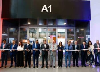 Inaugura Samuel cumbre de movilidad