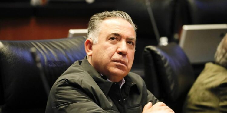 Pide licencia Senador acusado de vínculos con narco
