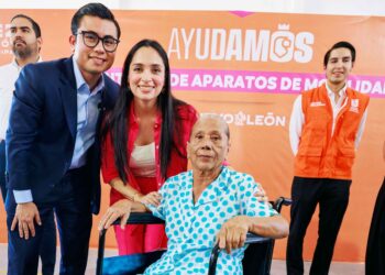 Entregan aparatos de movilidad a personas con discapacidad en Juárez