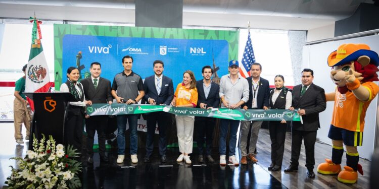 Inaugura Samuel García vuelo directo Monterrey-Nueva York