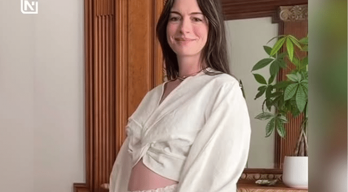 Anne Hathaway anuncia que esta embarazada