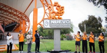 Inaugura Gobernador nuevo Centro Acuático