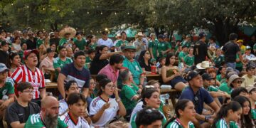 Comienza la fiesta futbolera en Fundidora