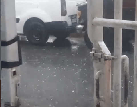 Viento, lluvia y granizo en la zona metropolitana de Monterrey