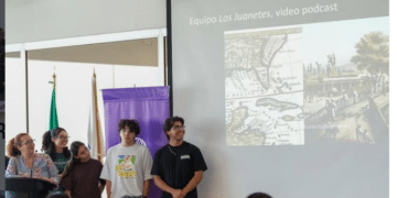 Presentan estudiantes su “respuesta” a Sor Juana
