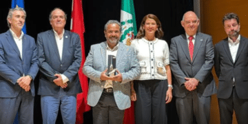 Monterrey obtiene reconocimiento por limpieza urbana
