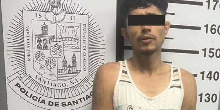 Cae presunto narcovendedor en Santiago