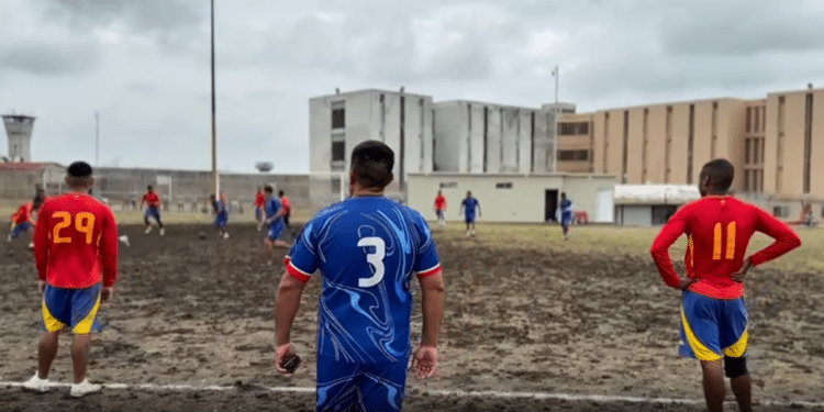 Realizan torneo de futbol en CERESO