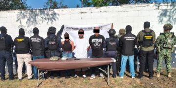 Catean domicilio tras detención de tres personas