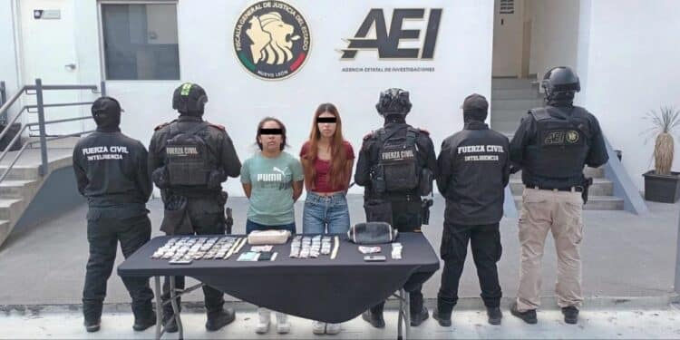 Detienen a dos mujeres y dos adolescentes con droga