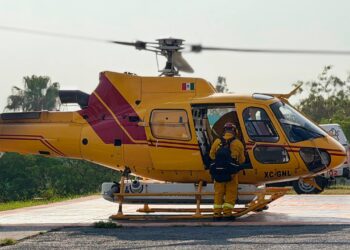Reanudan combate de incendio forestal en Galeana