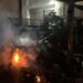 Afecta incendio a tres negocios en Monterrey