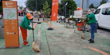 Limpian y recuperan espacios públicos
