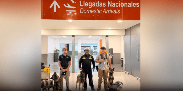 Rescatistas regresan tras apoyar a Venezuela