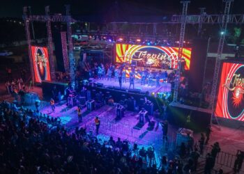 Celebra Cadereyta su 389 aniversario