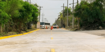 Entregan construcción de antiguo camino a Rancho Viejo