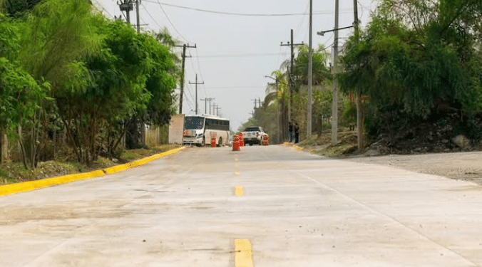 Entregan construcción de antiguo camino a Rancho Viejo
