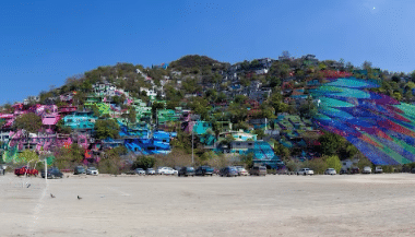 Restauran mural en el Cerro de la Campana