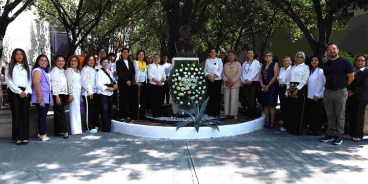 Recuerdan legado de María Elena Chapa