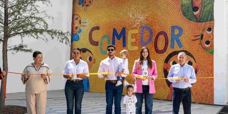 Inauguran comedor y cocina en Capullos